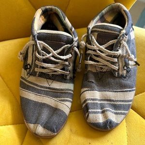 Toms size 6.5